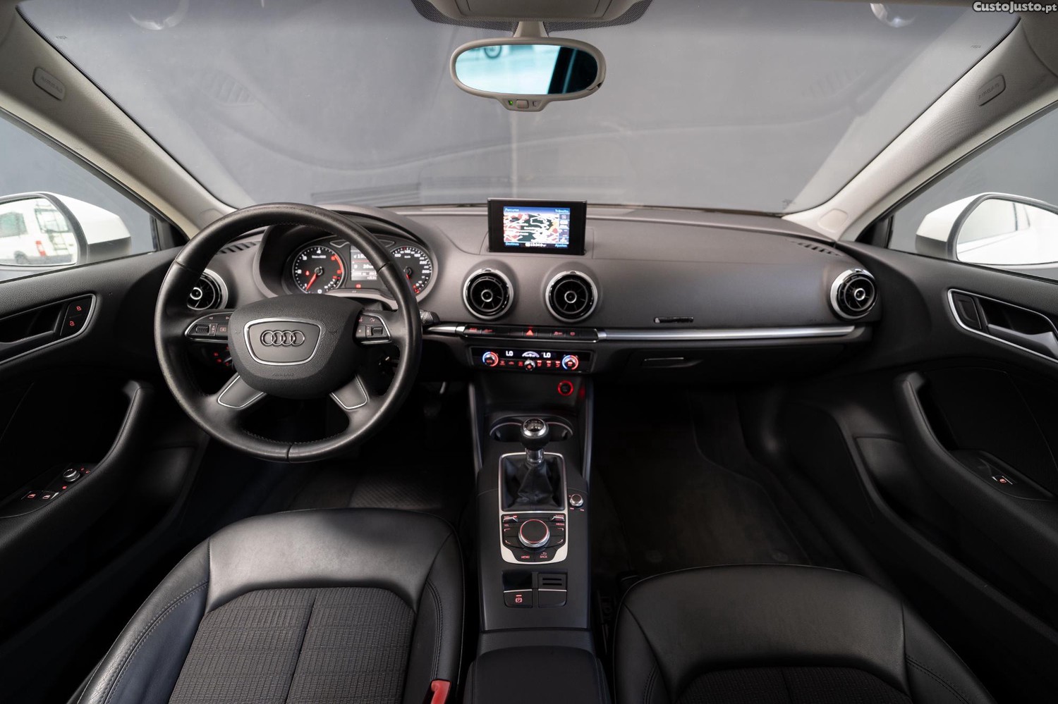 Audi A3 2.0 TDI 150cv Advance — fotografia 7