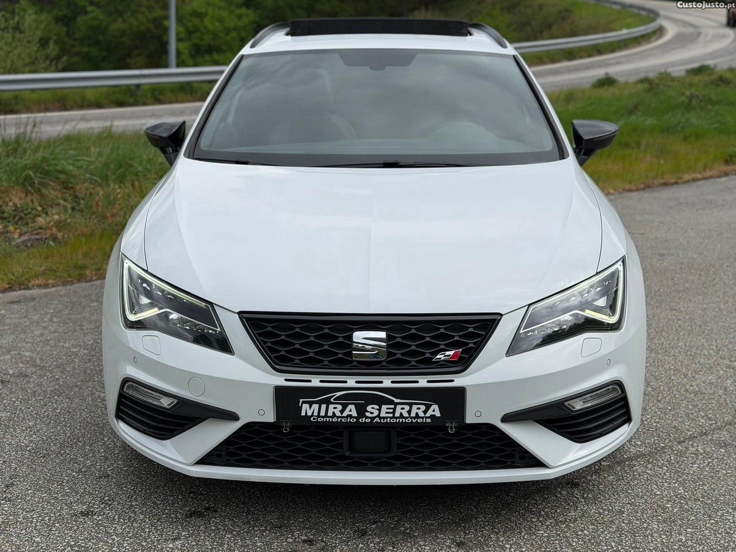 SEAT Leon 2.0 TSI Cupra 4Drive DSG S/S — fotografia 22