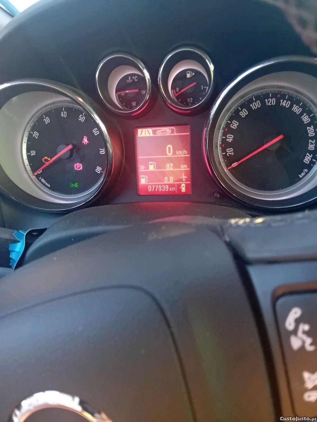Opel Astra 1.4 gasolina — fotografia 10
