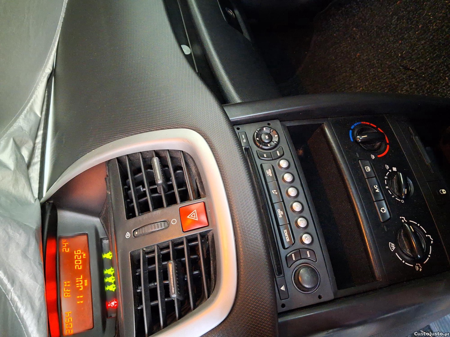 Peugeot 207 1400 hdi — fotografia 6