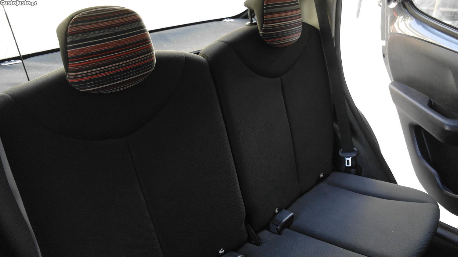 Citroën C1 1.0 VTi Feel — fotografia 11