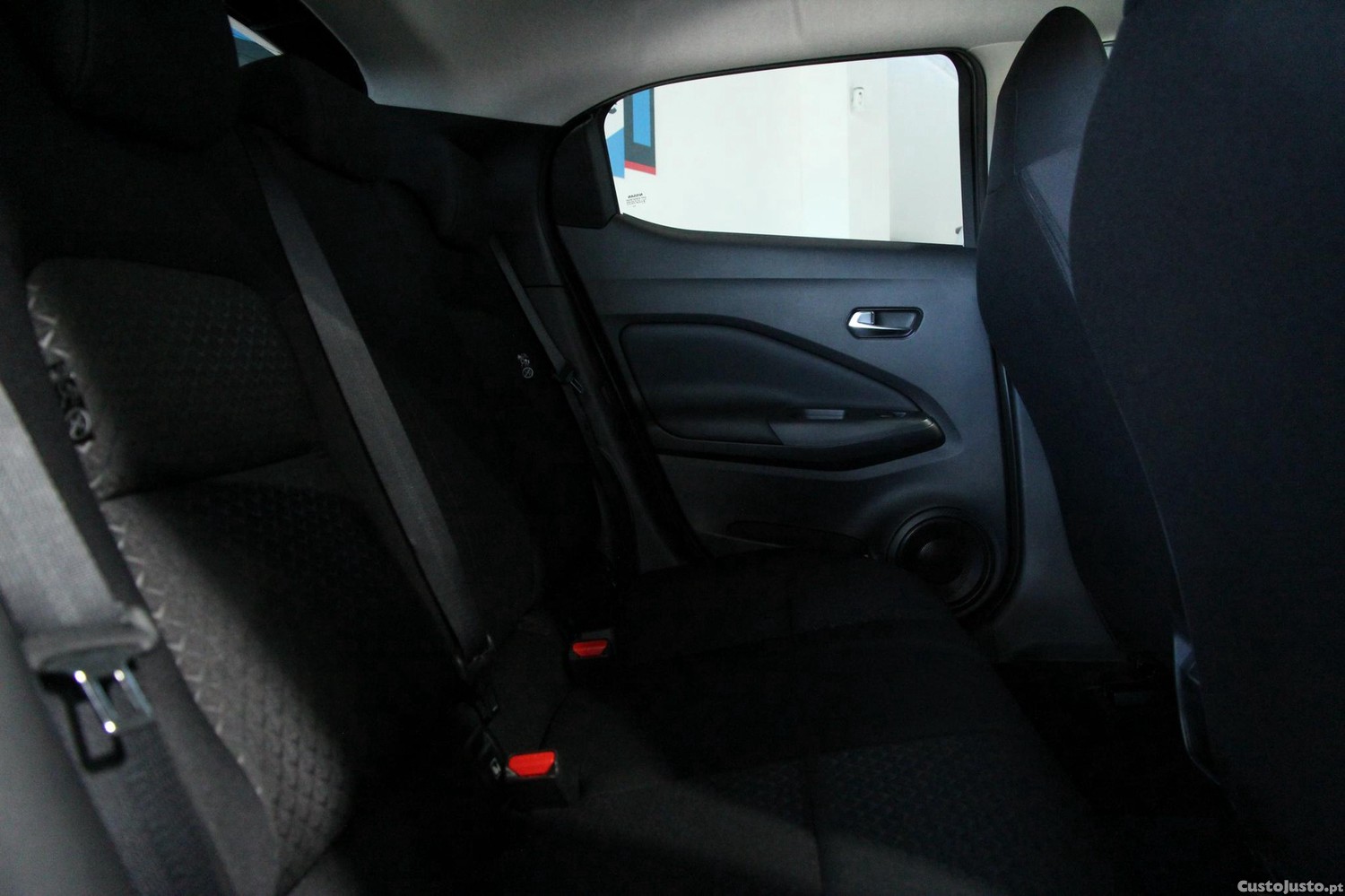 Nissan Juke 1.0 DIG-T N-Connecta NAV.+TwoTone NC DCT — fotografia 2