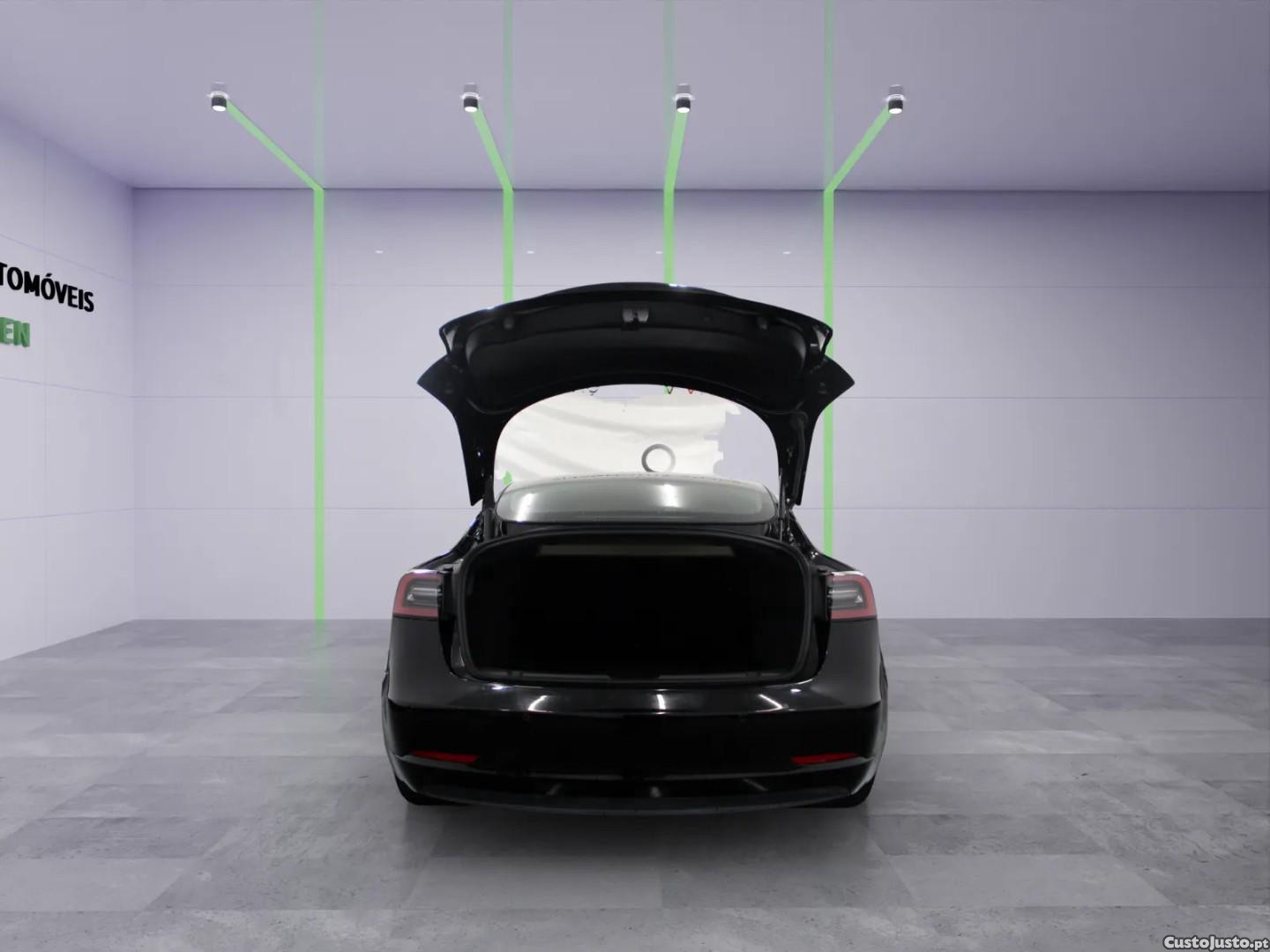 Tesla Model 3 Performance Dual Motor AWD — fotografia 9