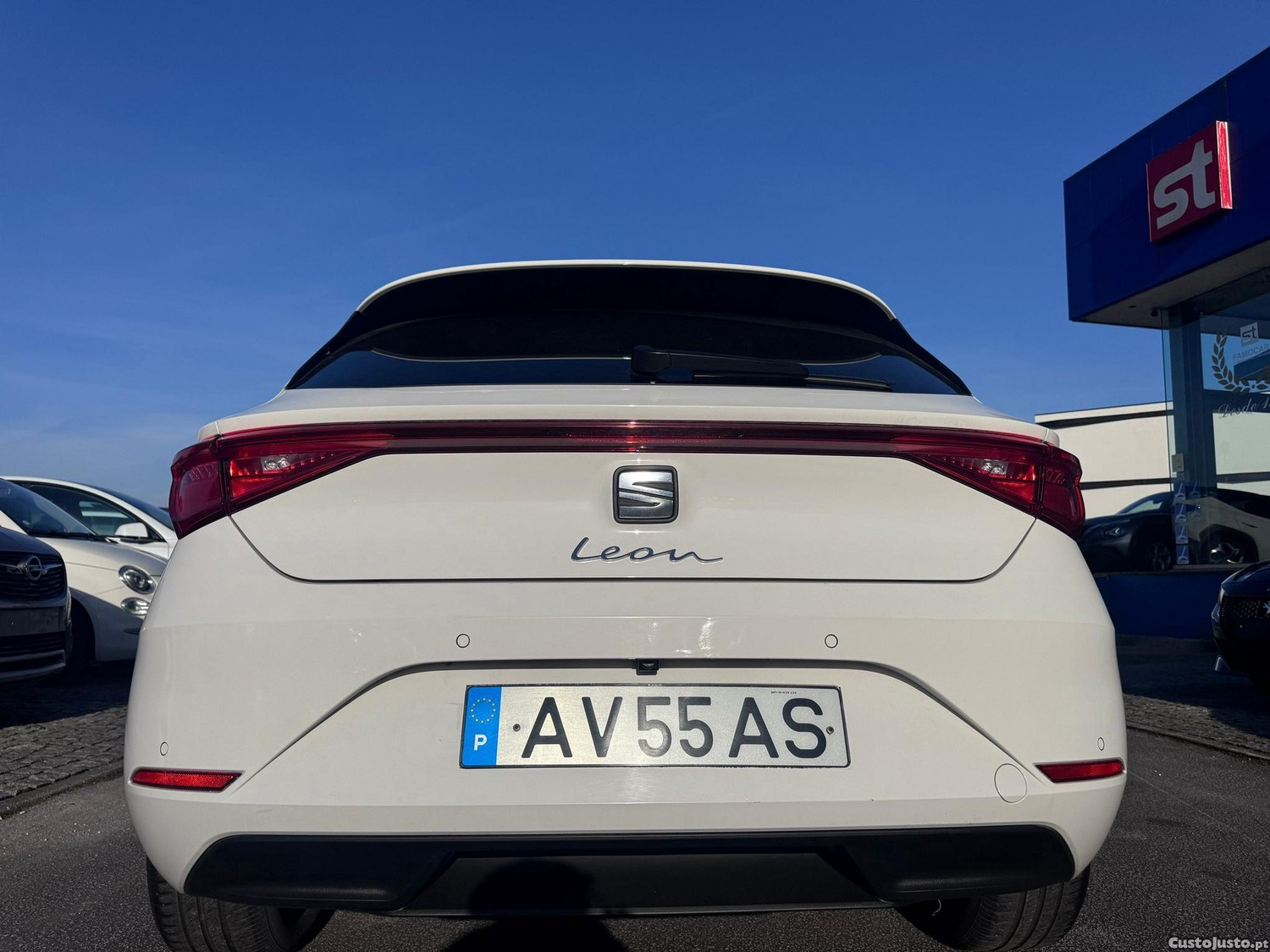 SEAT Leon 1.0 TSI OPF Style — fotografia 8