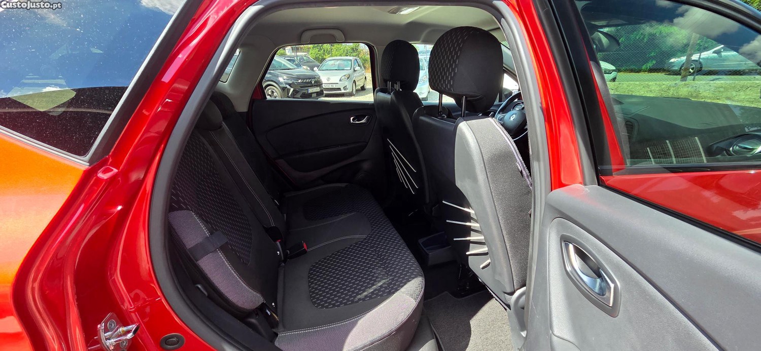 Renault Captur Tce Excluisve Gps — fotografia 13