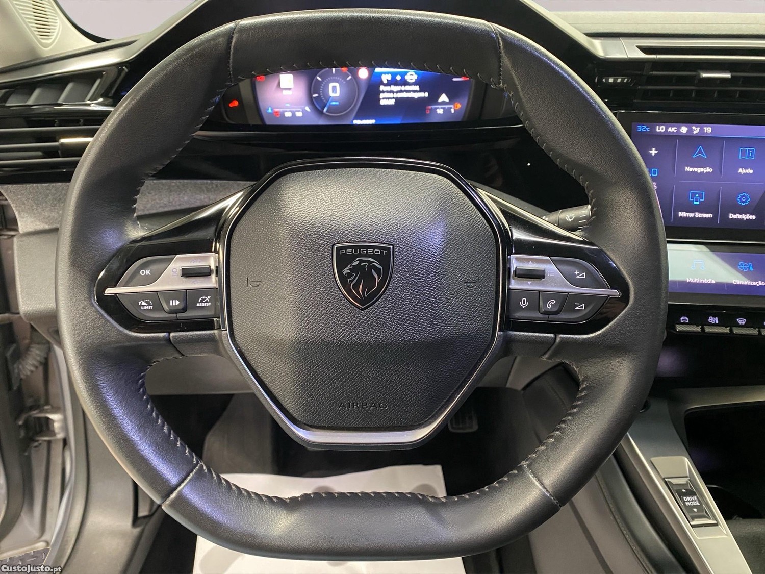 Peugeot 308 SW 1.5 BlueHDi Allure Pack — fotografia 12
