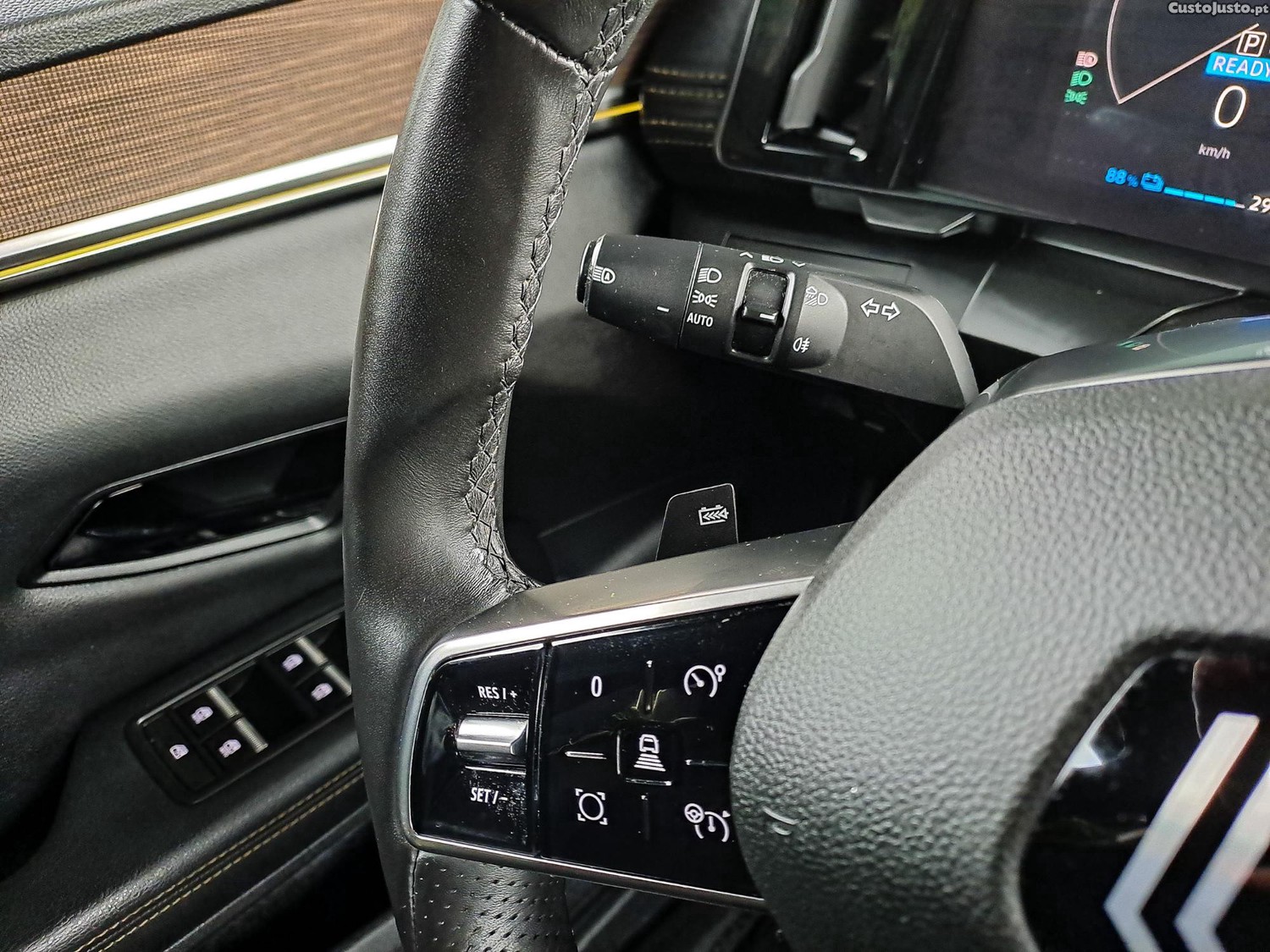 Renault Mégane EV60 220CV OPTIUM CHARGE ELETRICO 2023 — fotografia 8