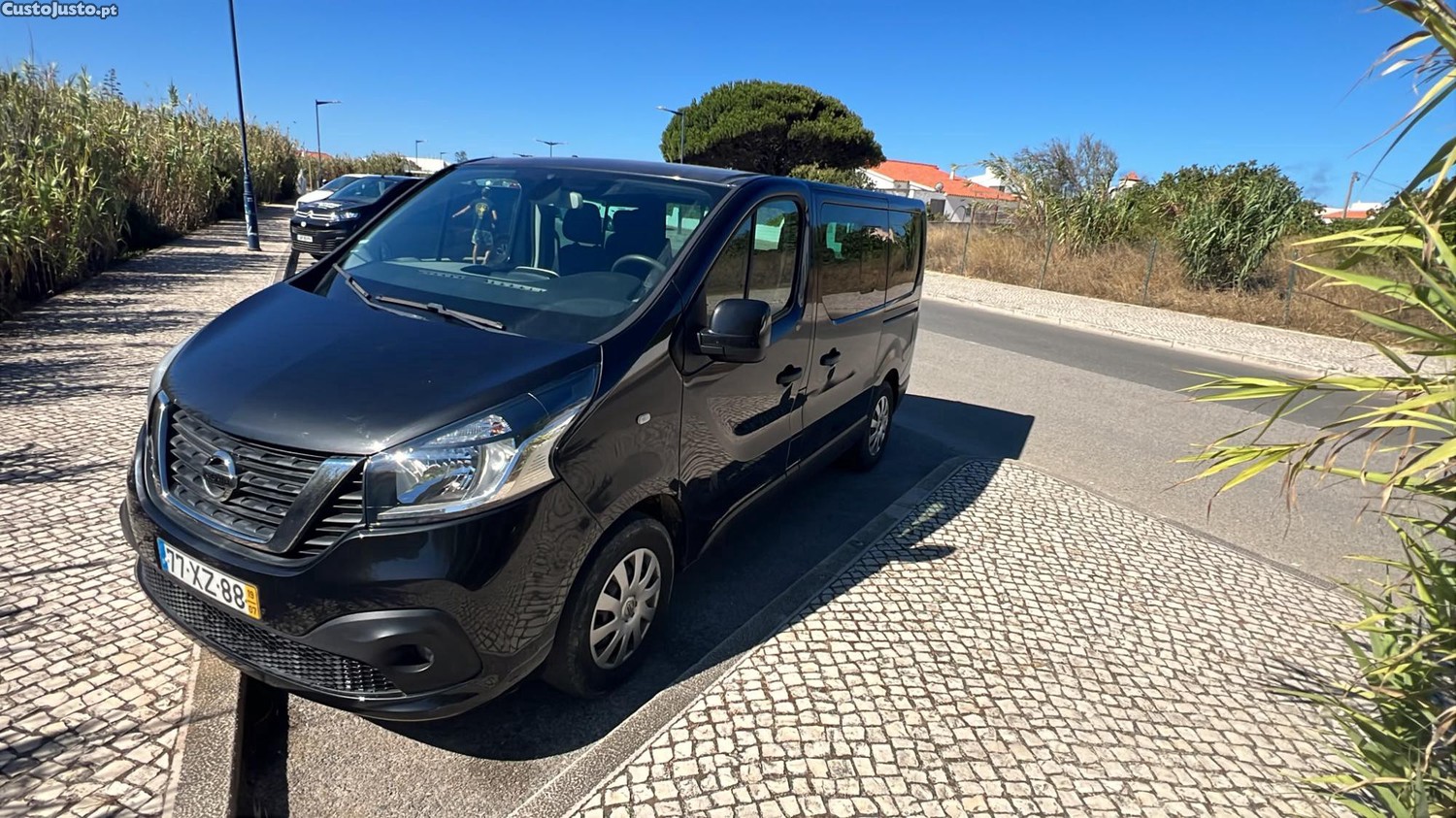 Nissan N300 COMBI LUXURY 9L — fotografia 7
