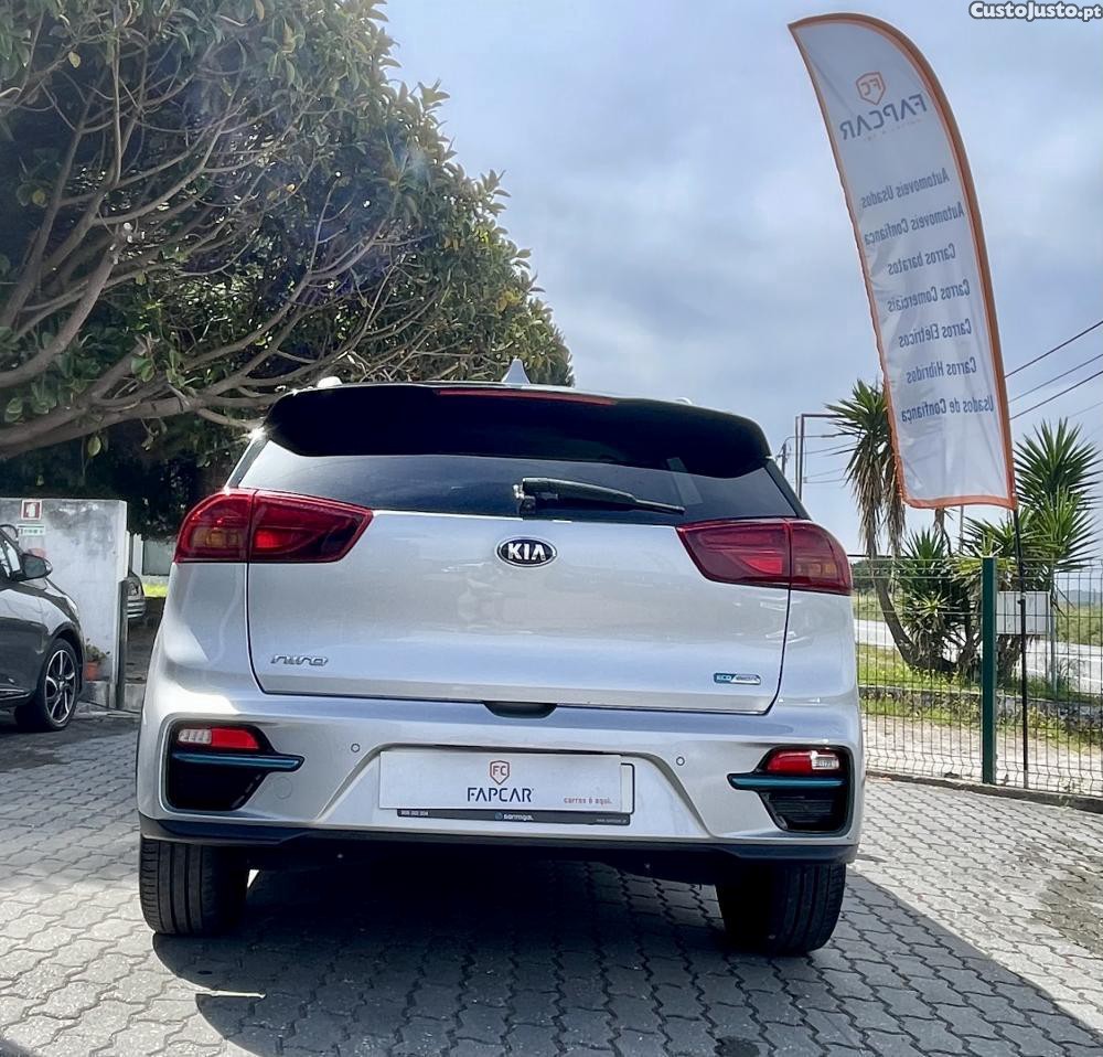 Kia e-Niro 64kWh Tech — fotografia 9