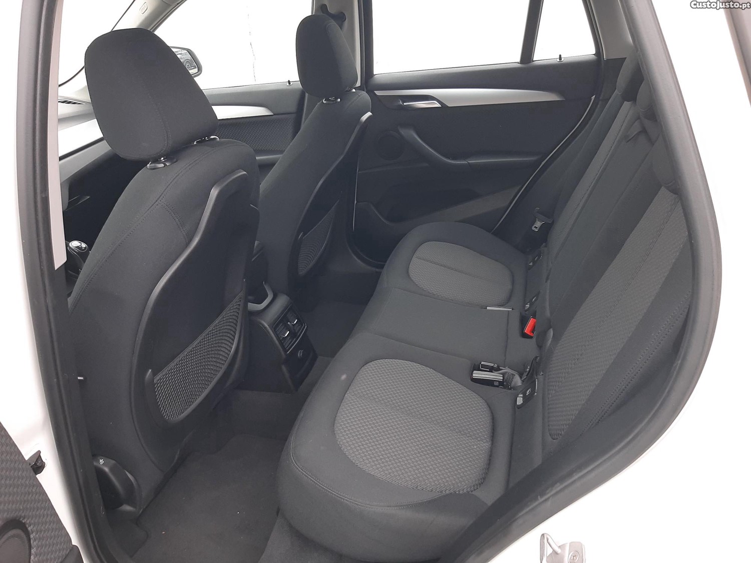 BMW X1 1.5 Diesel 116cv 72 mil km — fotografia 2