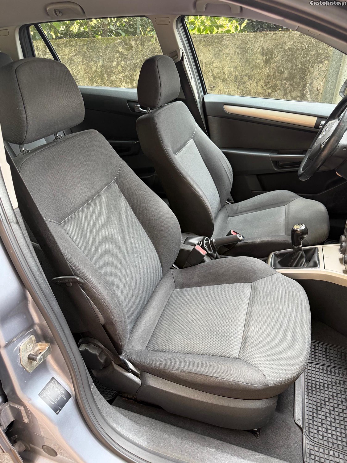 Opel Astra H Sw 1.4 gasolina 90cv — fotografia 15