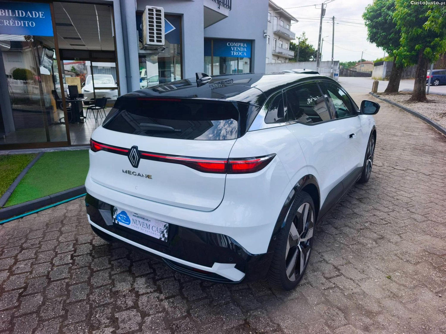 Renault Mégane E-Tech Tecno EV60 kw 218 Cv´s — fotografia 7
