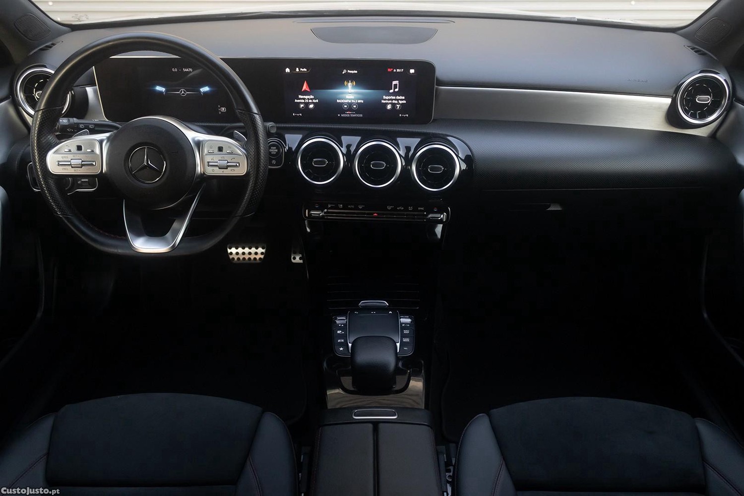 Mercedes-Benz A 180 d AMG Line Aut. — fotografia 16