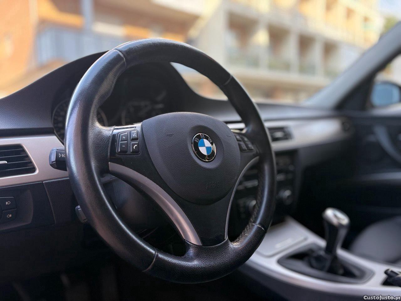 BMW 320 D 163CV SPORT — fotografia 7