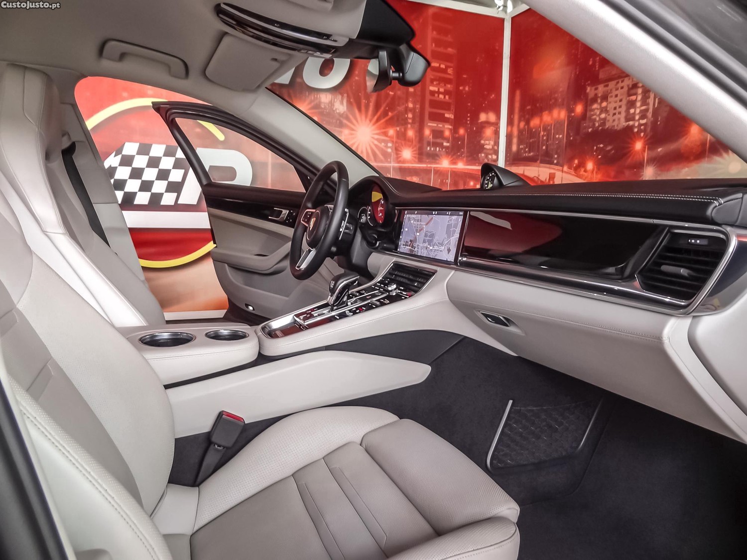 Porsche Panamera 4 E-HYBRID — fotografia 4
