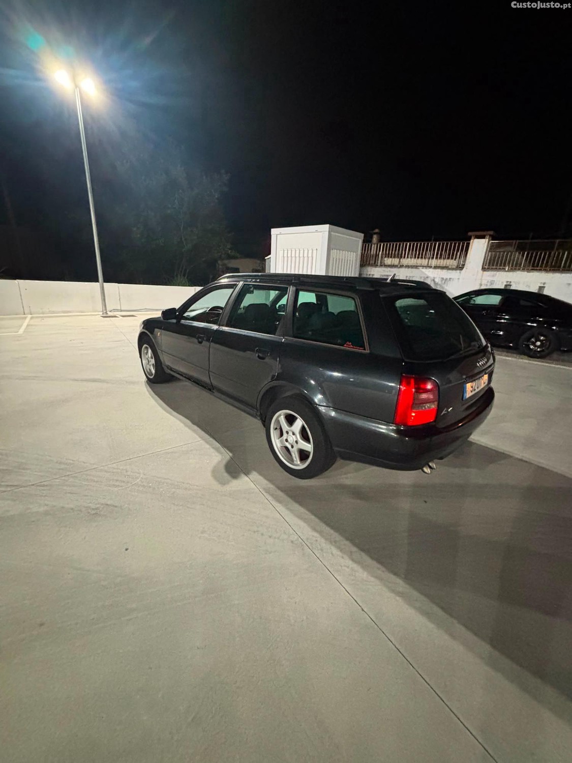 Audi A4 1900 tdi sw 115 1999 — fotografia 4
