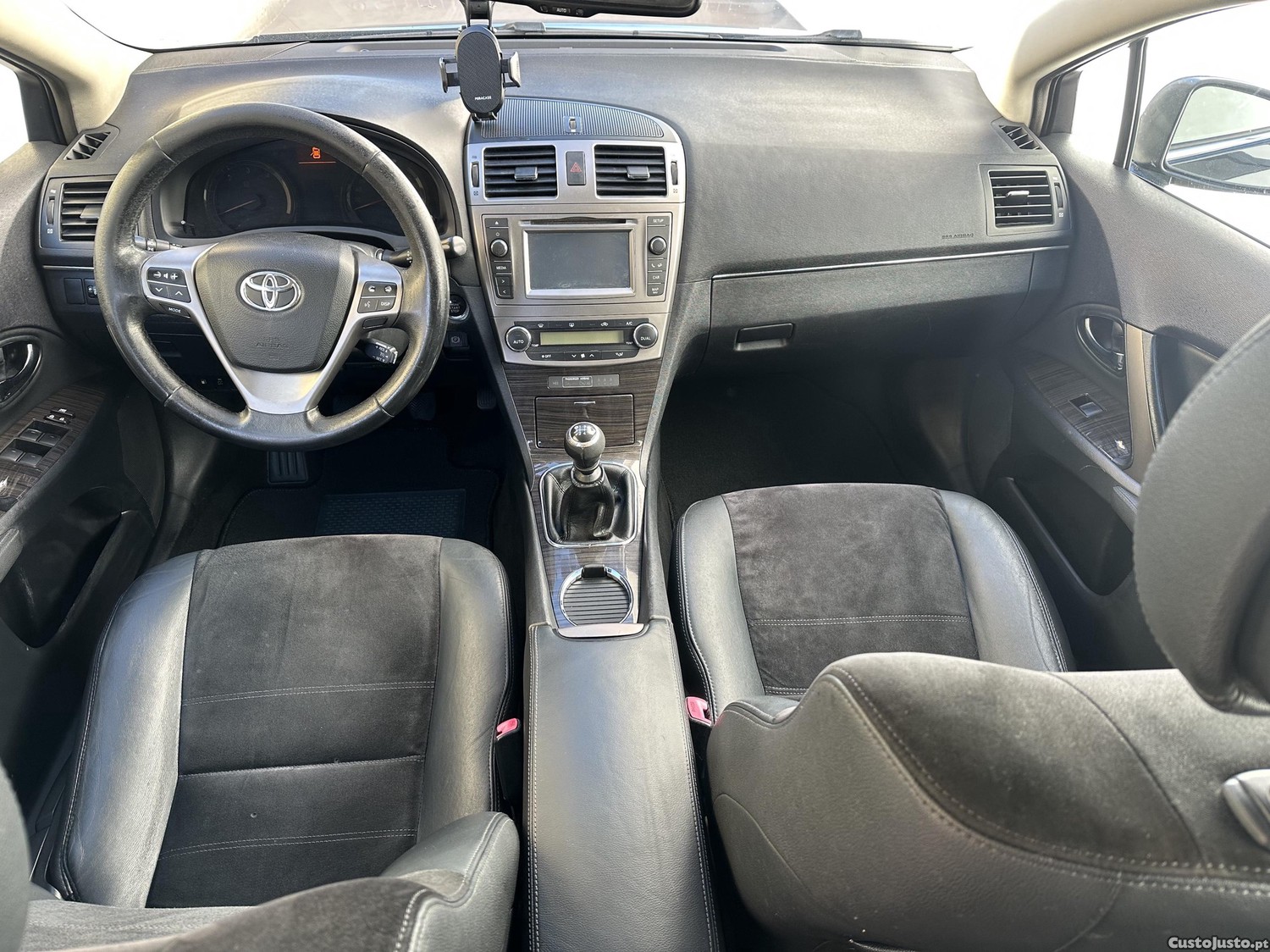 Toyota Avensis Exclusive — fotografia 5