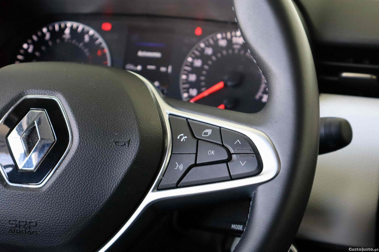 Renault Clio 1.0 TCe Evolution Bi-Fuel — fotografia 10