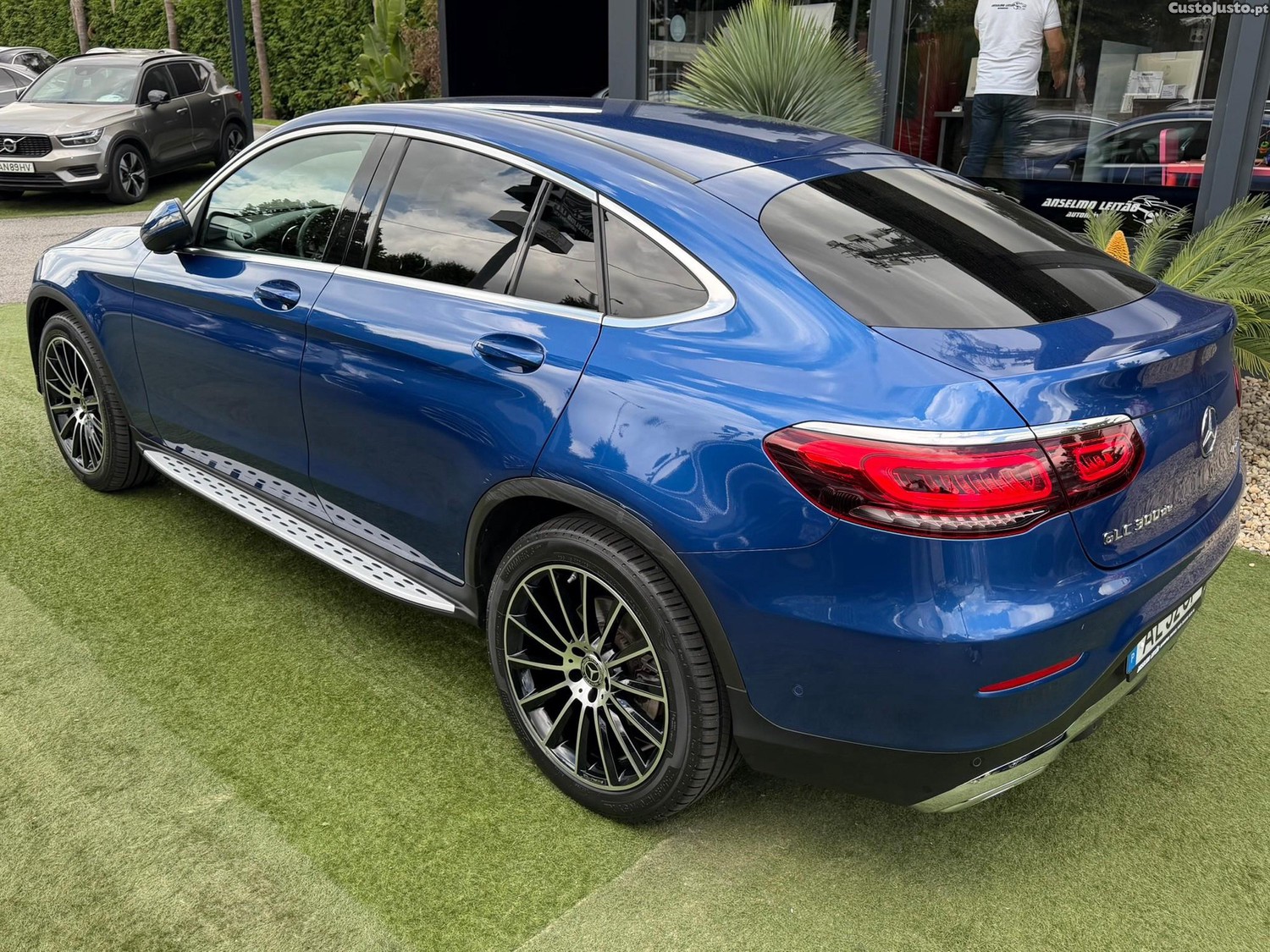 Mercedes-Benz GLC 300 de Coupé 4Matic — fotografia 19