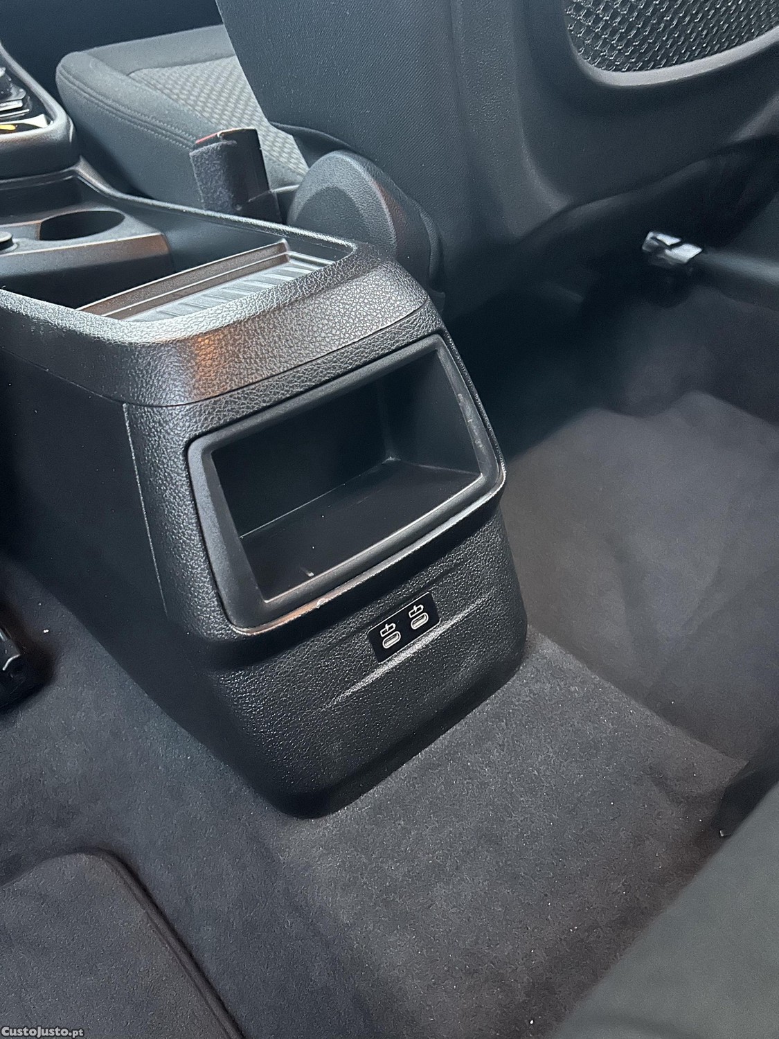 BMW 216 Active Tourer D — fotografia 2