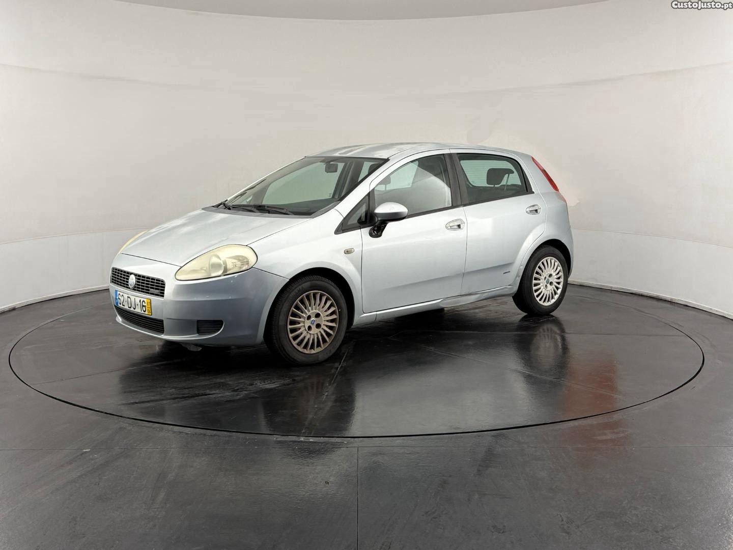 Fiat Grande Punto 1.3 D MULTIJET — fotografia 13