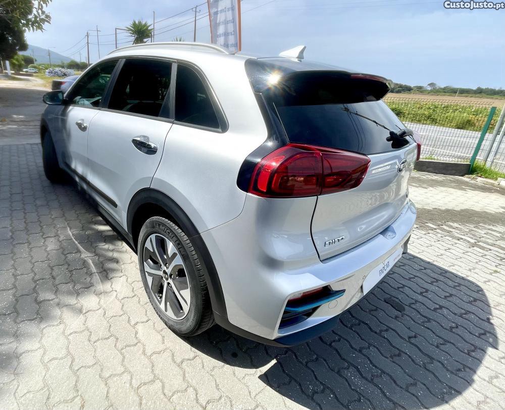 Kia e-Niro 64kWh Tech — fotografia 11