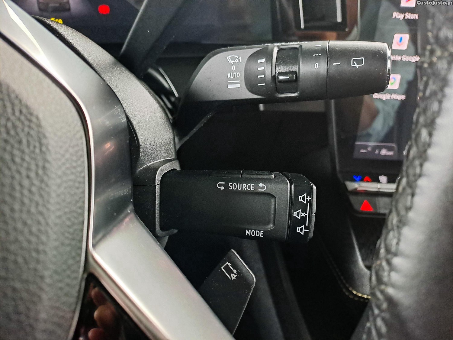 Renault Mégane EV60 220CV OPTIUM CHARGE ELETRICO 2023 — fotografia 7