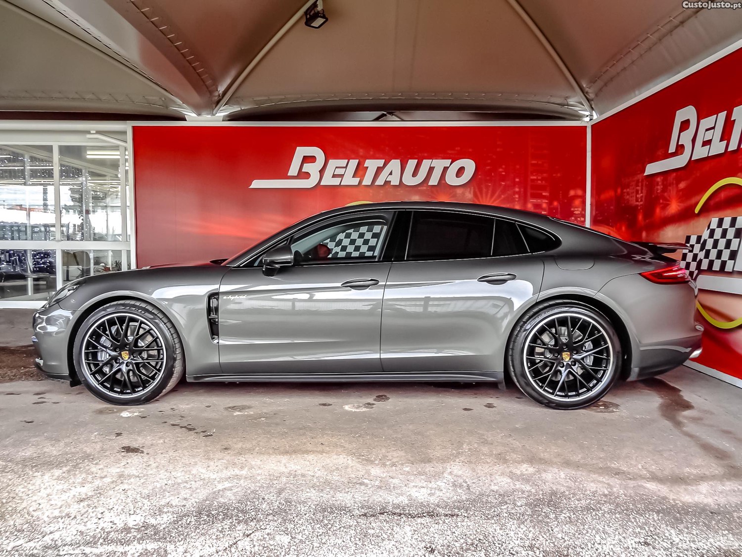 Porsche Panamera 4 E-HYBRID — fotografia 17