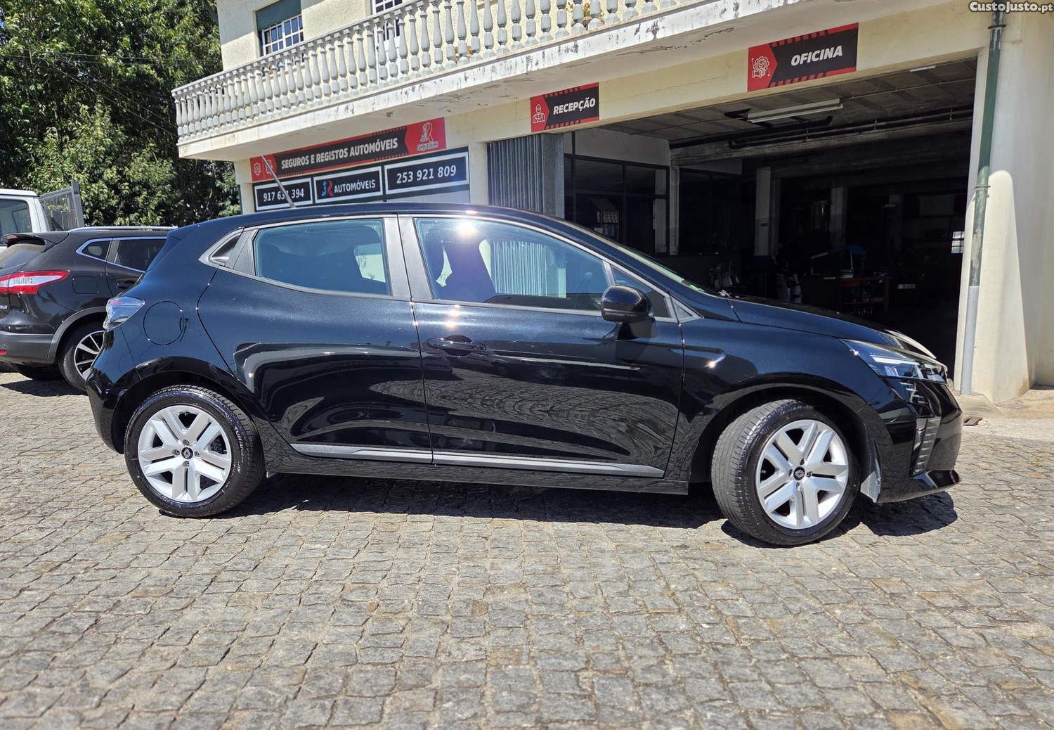 Renault Clio 1.0 TCe Zen Bi-Fuel — fotografia 10