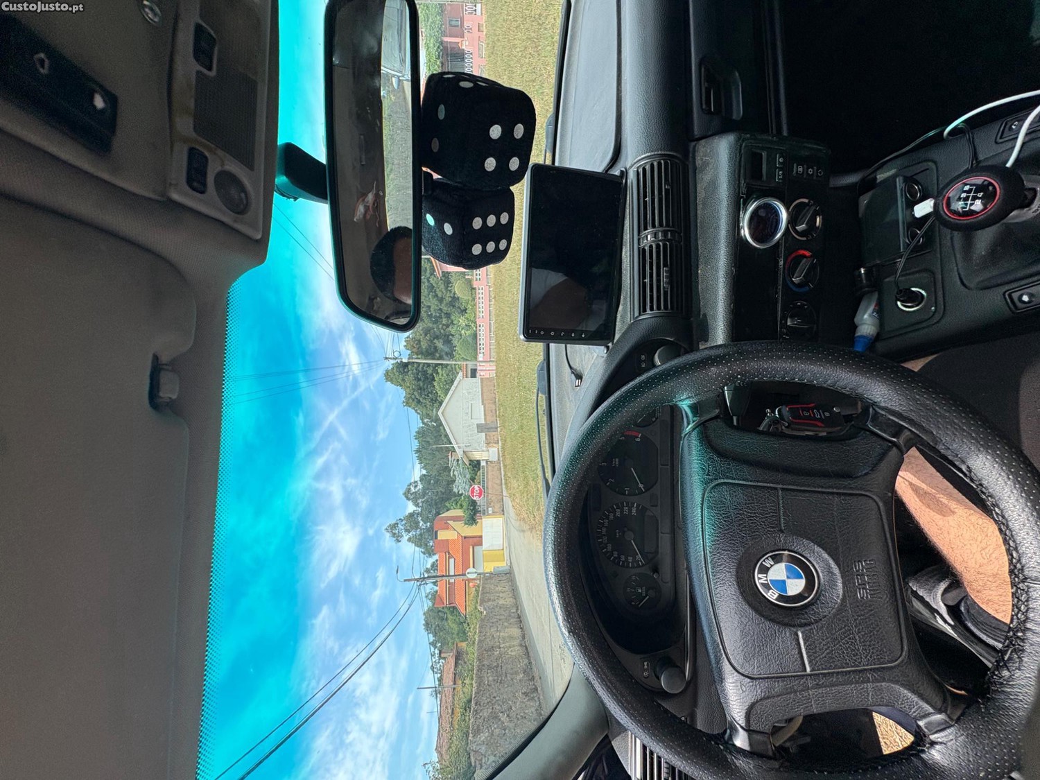 BMW 318 Compact — fotografia 4