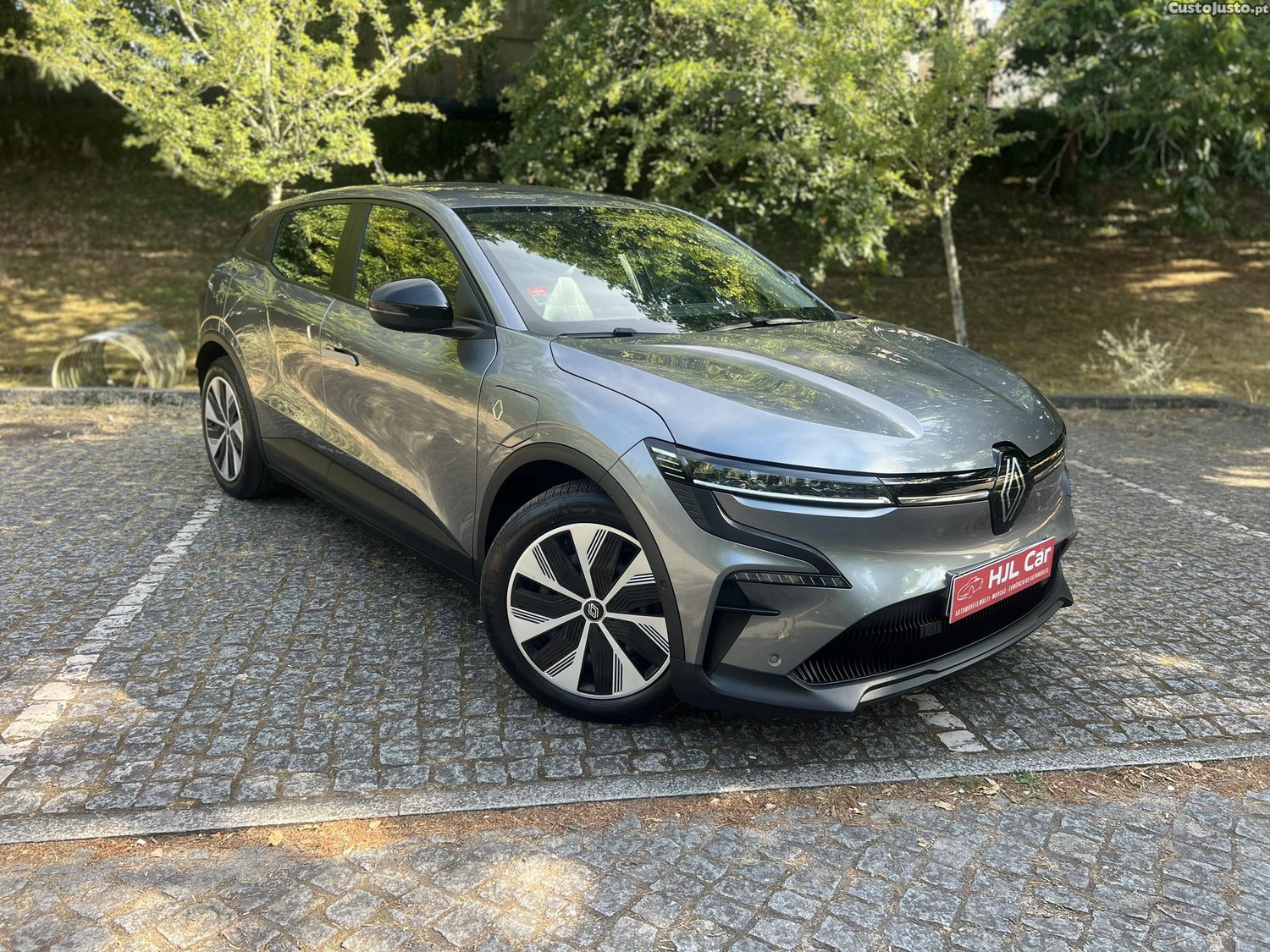Renault Mégane E-Tech — fotografia 16