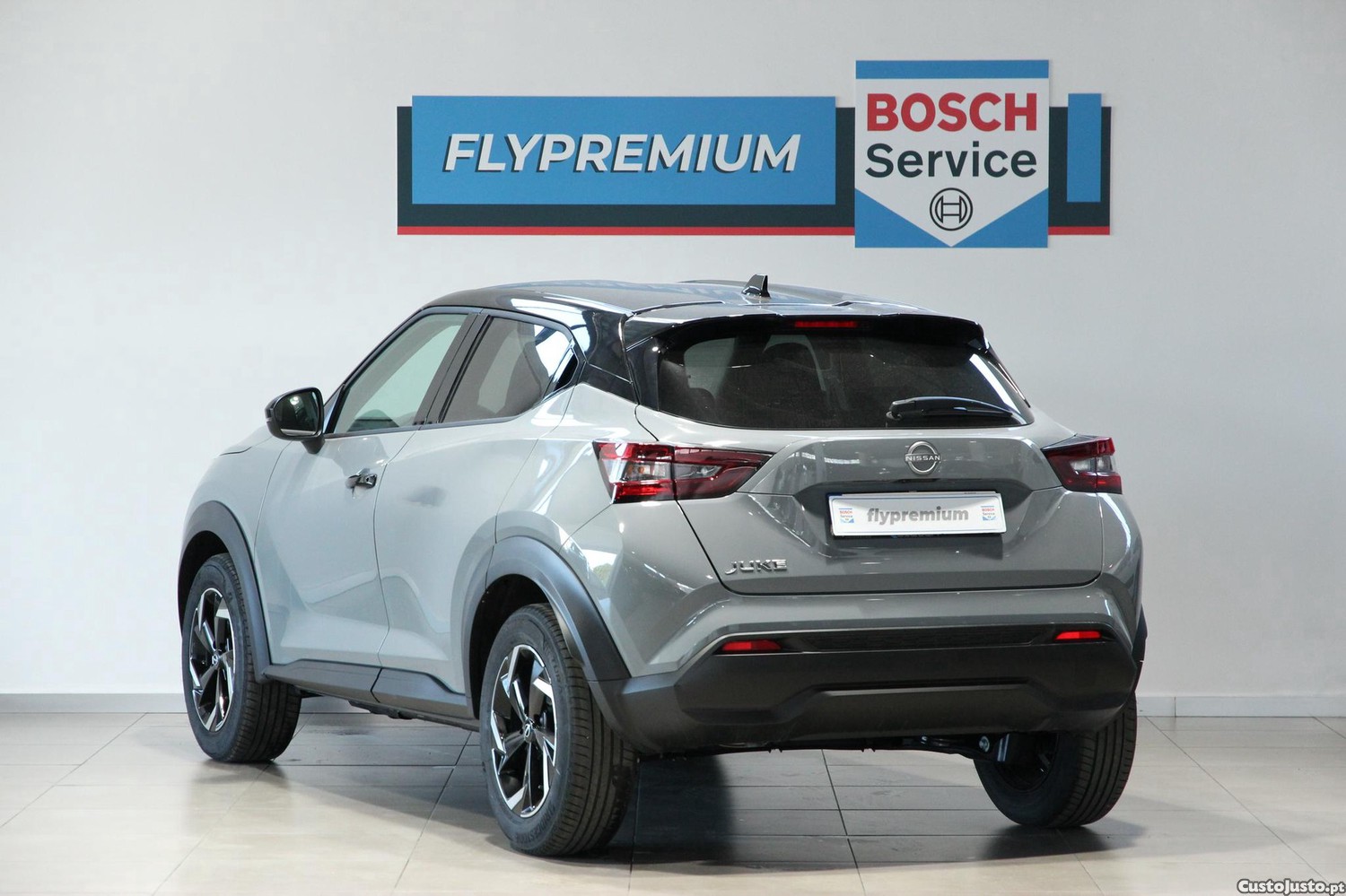 Nissan Juke 1.0 DIG-T N-Connecta NAV.+TwoTone NC DCT — fotografia 19
