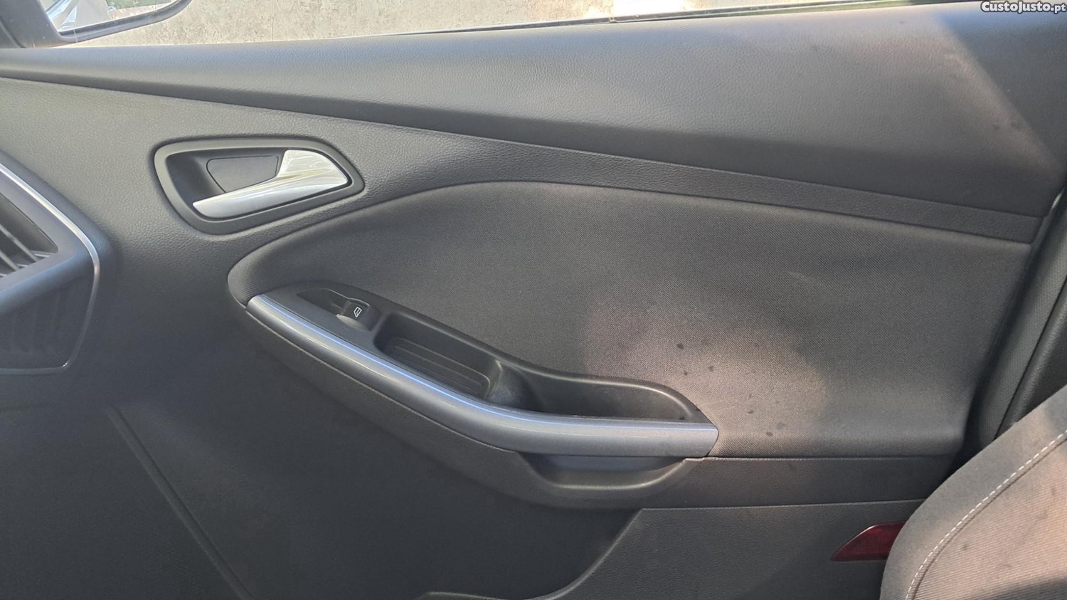 Ford Focus 1600 — fotografia 4