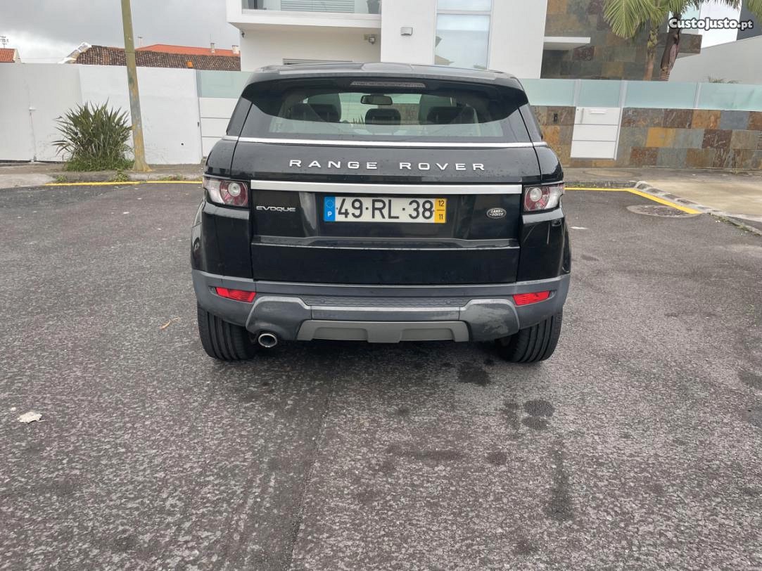 Land Rover Evoque Prestige — photo 3