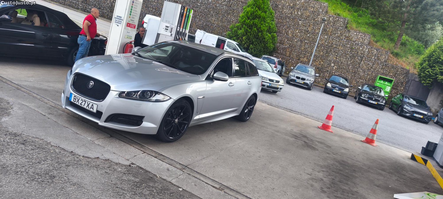 Jaguar XF R-Sport — fotografia 3