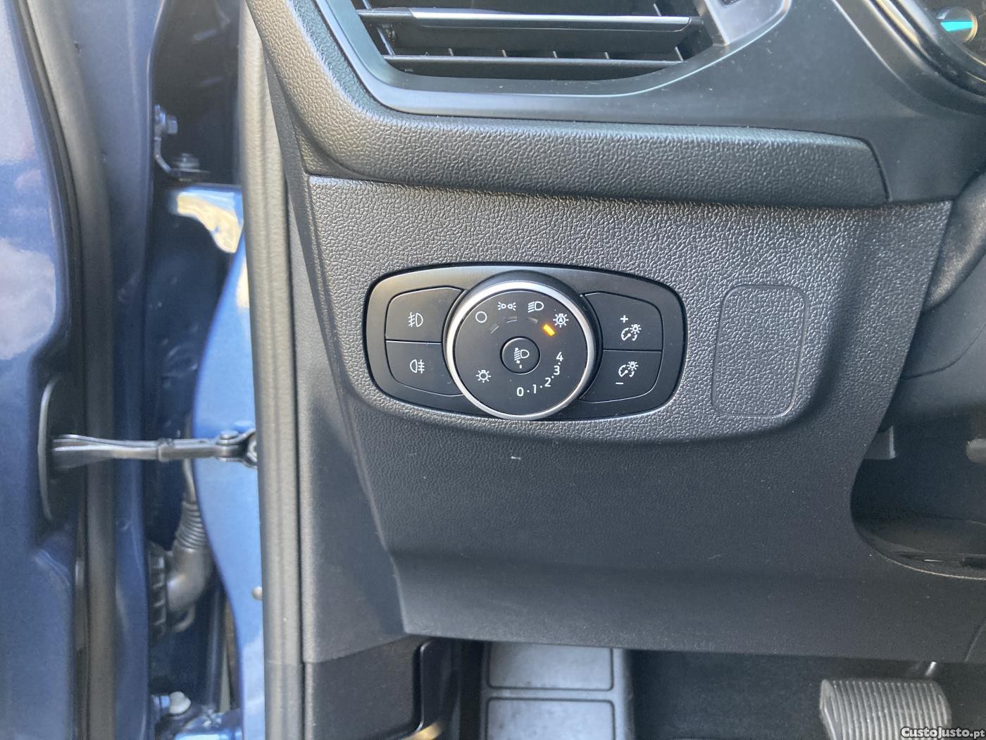 Ford Focus 1.5 TDCi EcoBlue ST- — fotografia 14