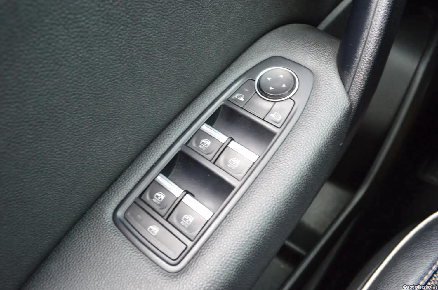 Renault Captur 1.0 TCe Evolution — fotografia 15