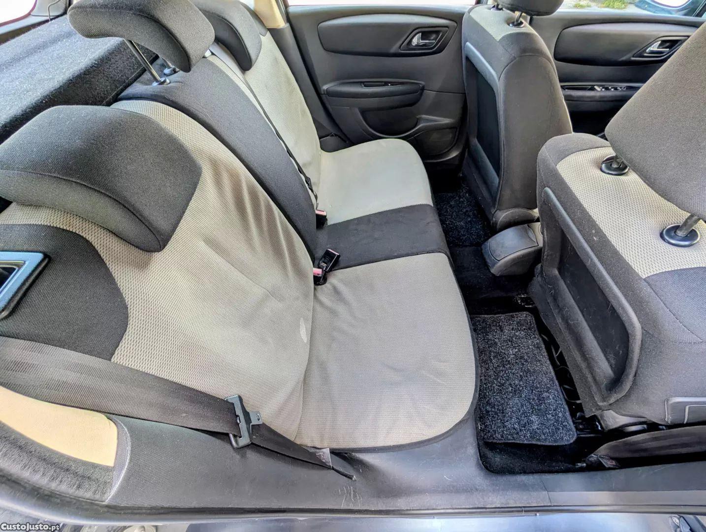 Citroën C4 1.6 hdi sx — fotografia 9