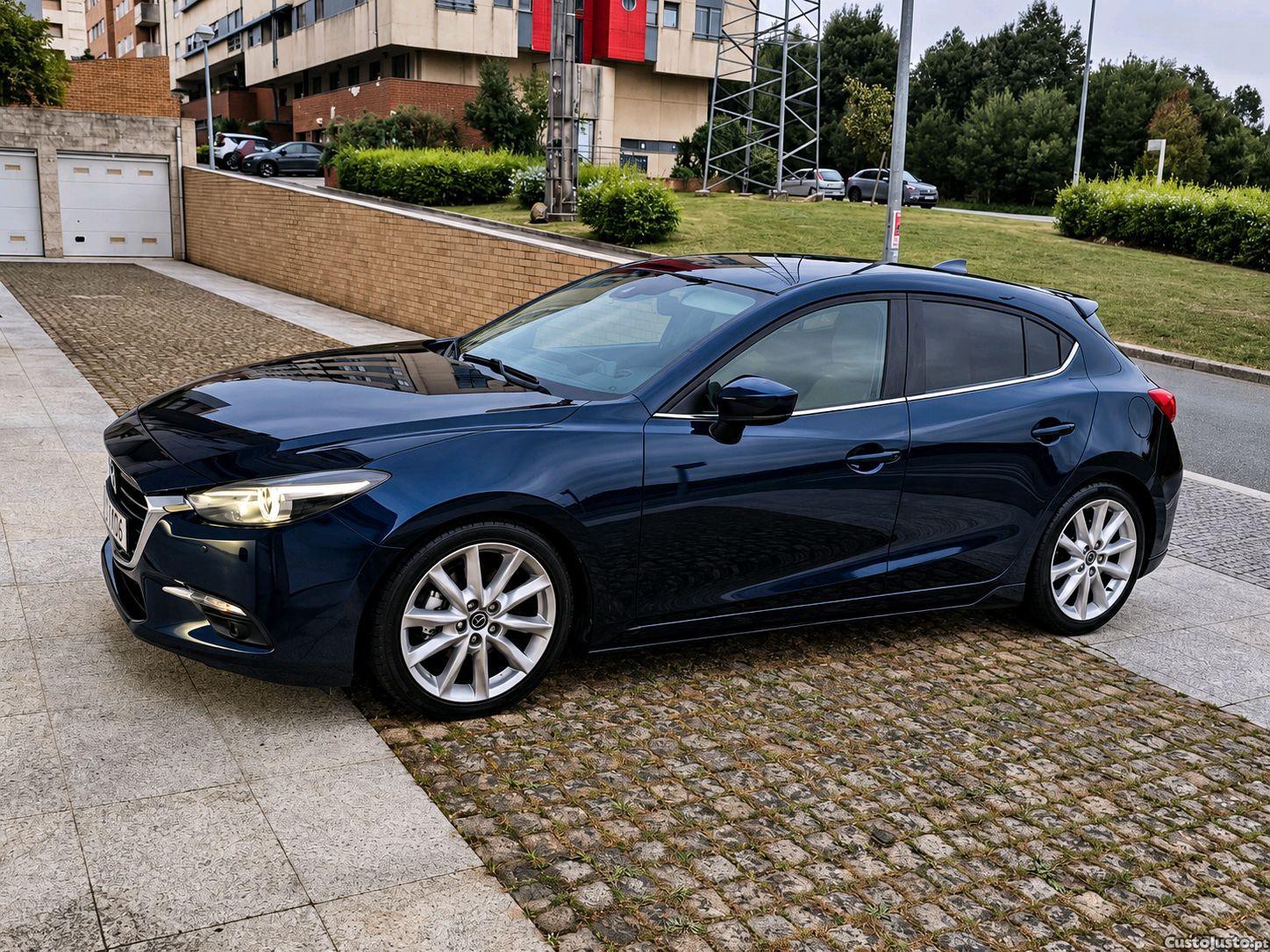 Mazda 3 Mazda 3 1.5 D Excellence  Pack Leather + Technology - 17
