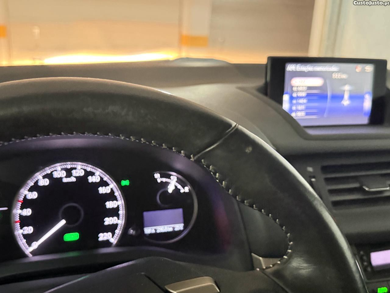 Lexus CT 200H — fotografia 3