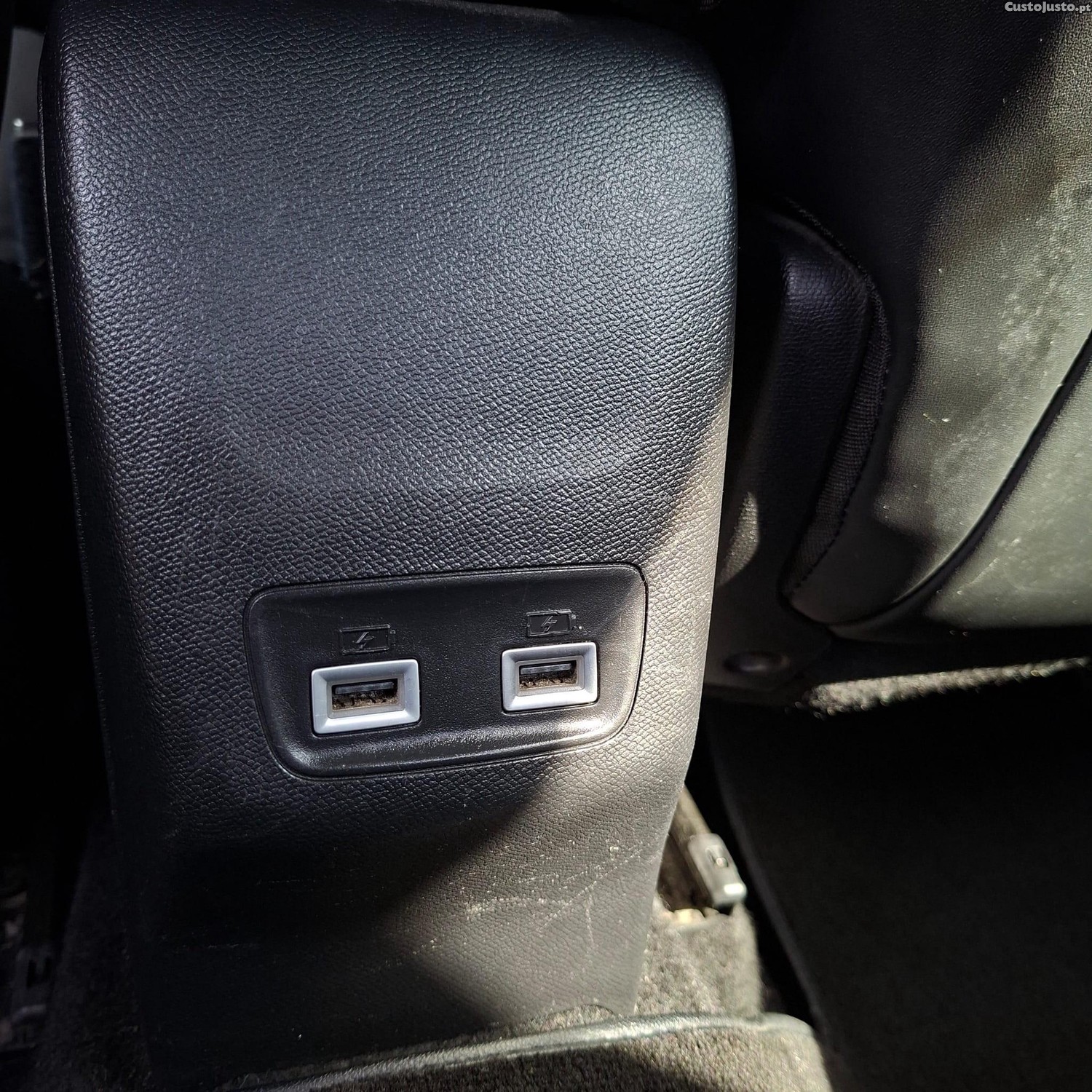 Peugeot 2008 1.5 BlueHDi Active Pack — fotografia 17
