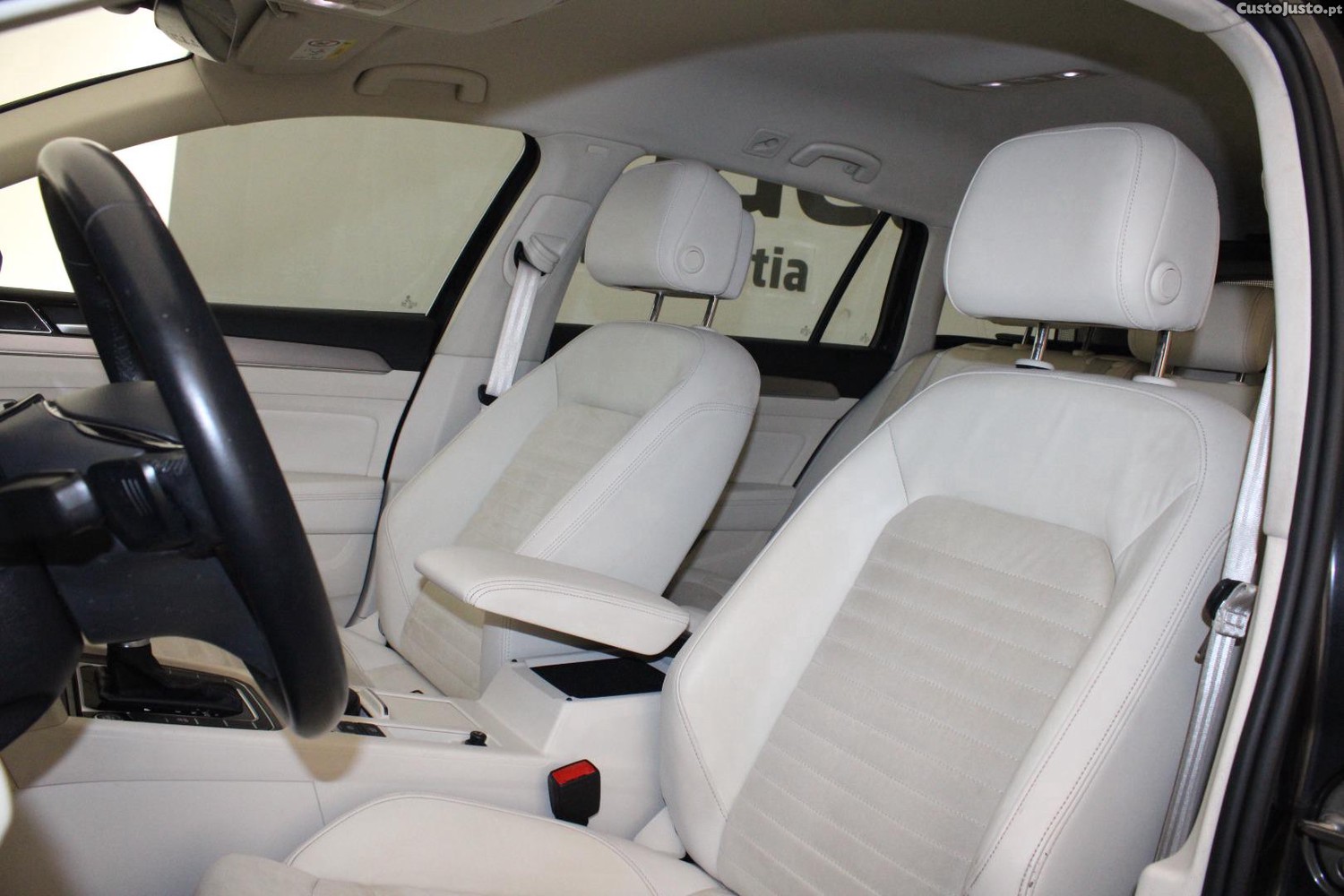 Volkswagen Passat VARIANT 2.0 TDI HIGHLINE DSG (AUTO) — fotografia 13