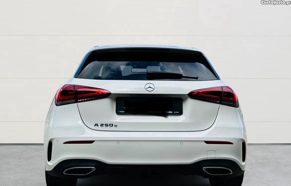 Mercedes-Benz A 250 AMG e Híbrido PlugIn — fotografia 5