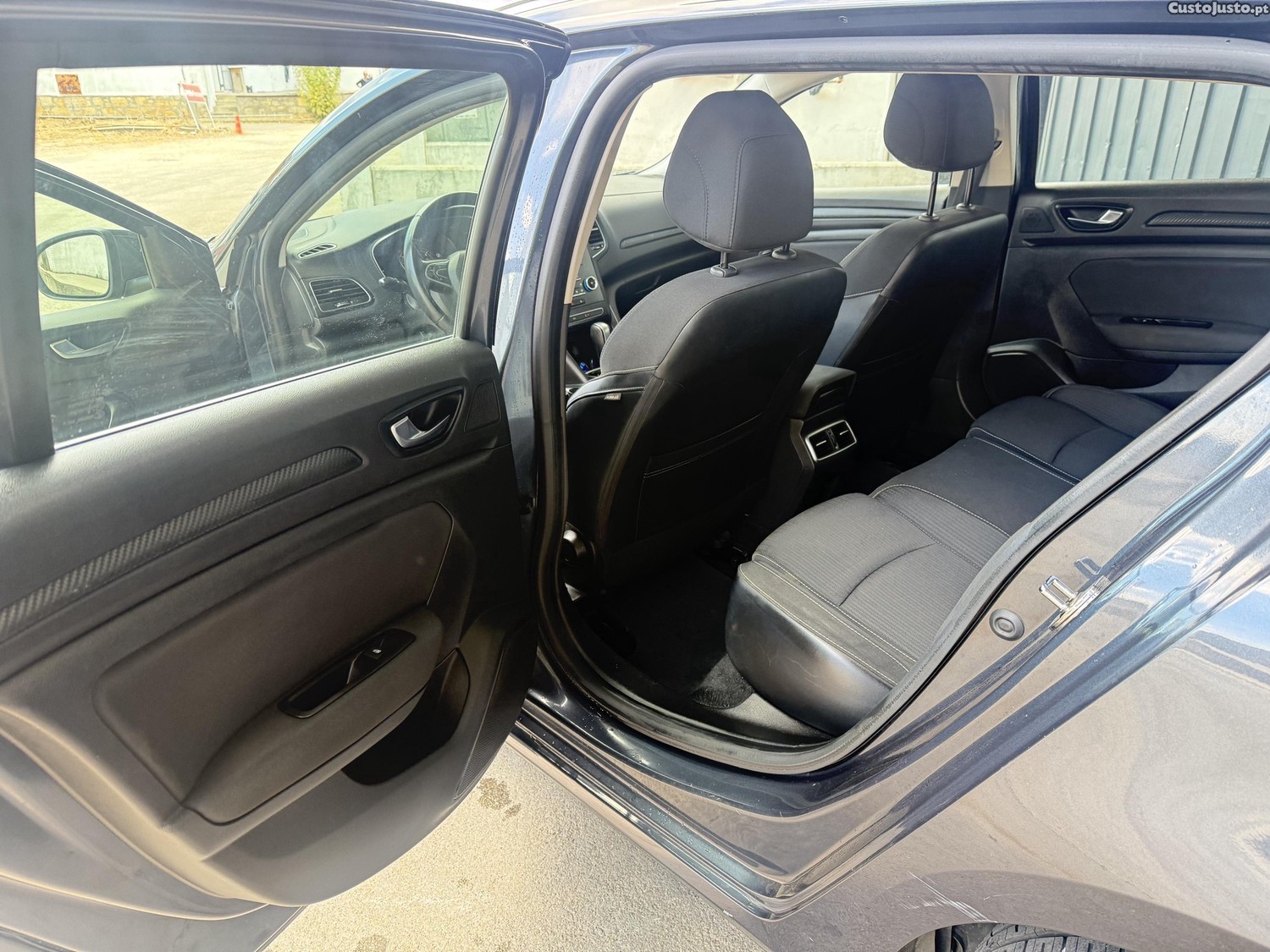 Renault Mégane IV 1.5 dCi 110 cv EDC2018 — fotografia 7