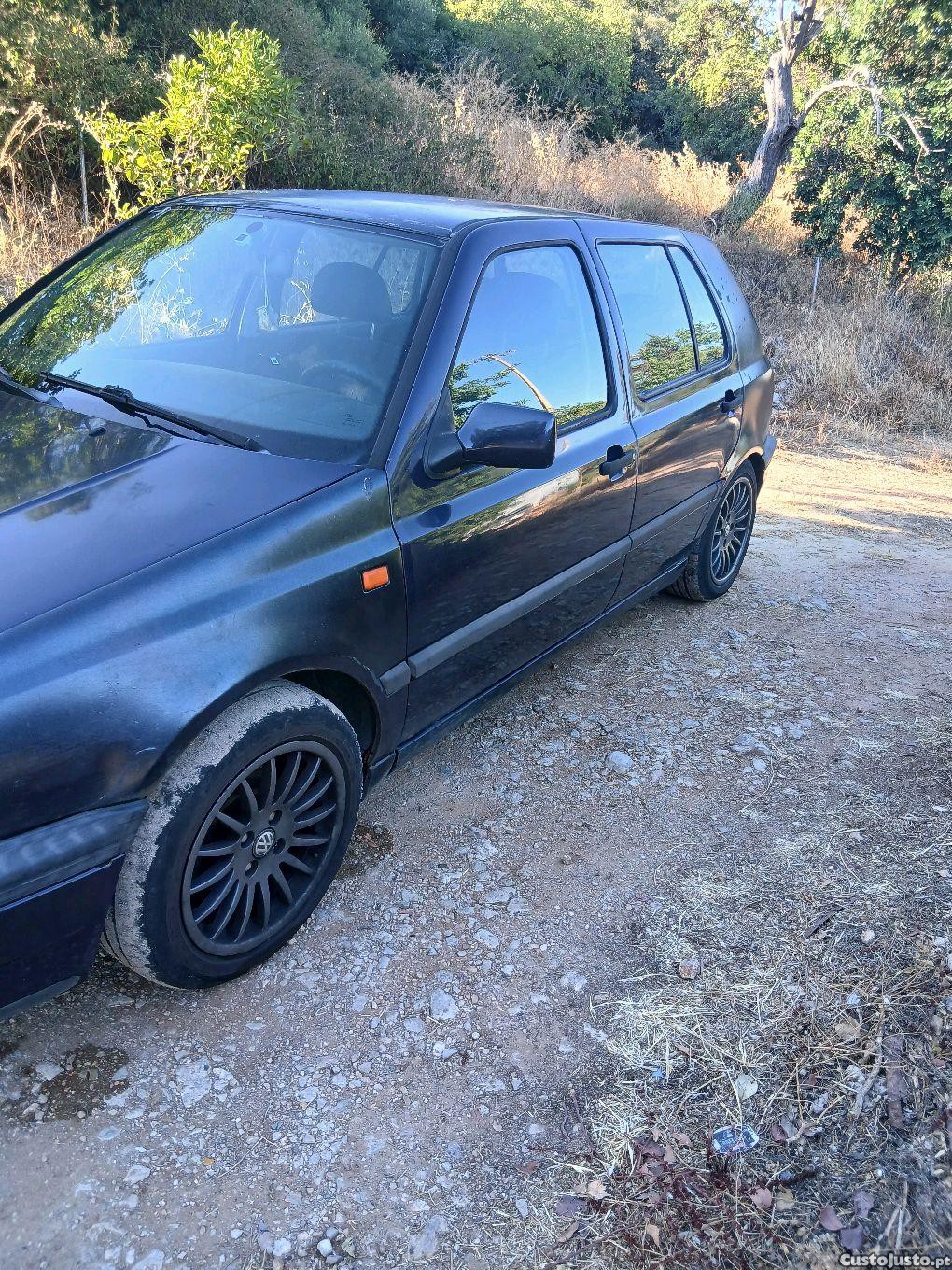 Volkswagen Golf 1.9 — fotografia 3