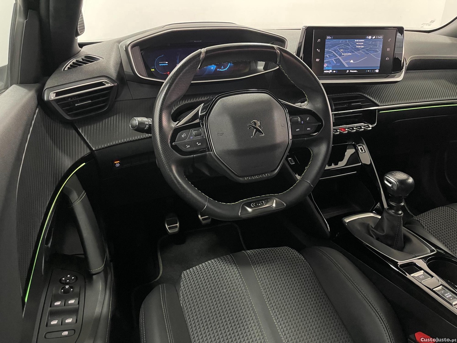 Peugeot 2008 1.2 Pure Tech GT — fotografia 4