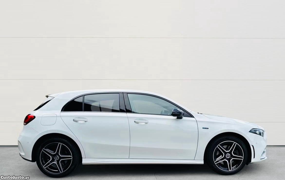 Mercedes-Benz A 250 AMG e Híbrido PlugIn — fotografia 3