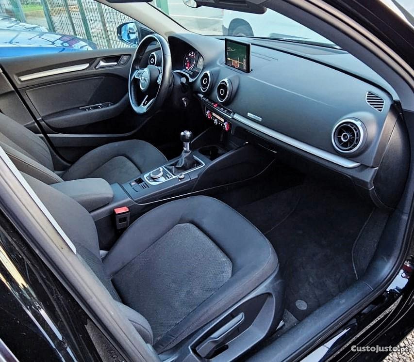 Audi A3 Limousine 1.6TDi Sport — fotografia 7
