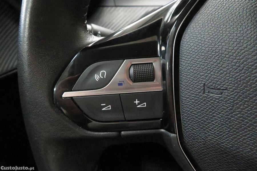 Peugeot 208 1.2 PureTech Active — fotografia 20