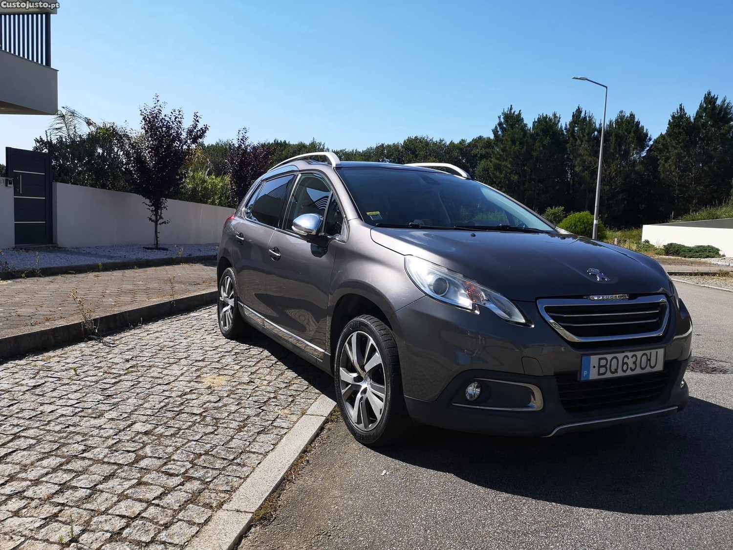 Peugeot 2008 1.6 — fotografia 2
